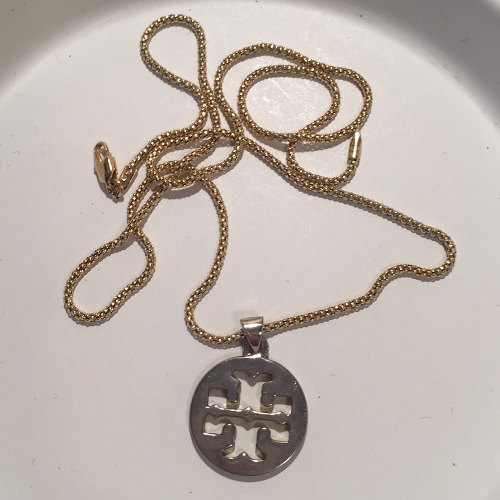 TORY BURCH PENDANT (Selling without chain)